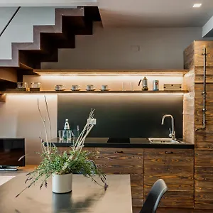 https://ferrini-home-residence-150.catania-hotels.net