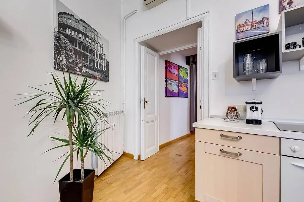 L&L Cozy 2-Bdr Apt In San Giovanni District Rome Apartment