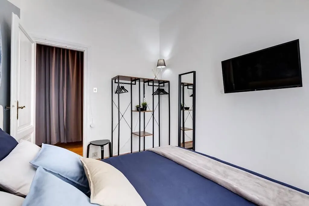 Apartment L&L Cozy 2-Bdr Apt In San Giovanni District Rome