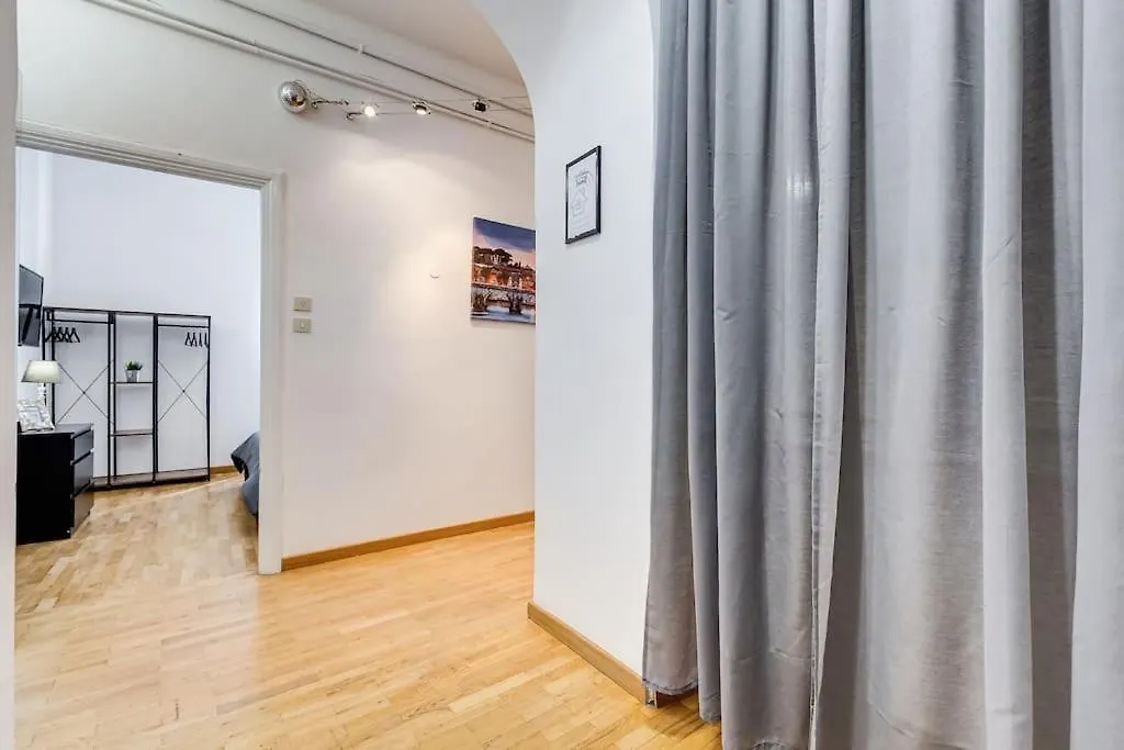 L&L Cozy 2-Bdr Apt In San Giovanni District Rome Apartment