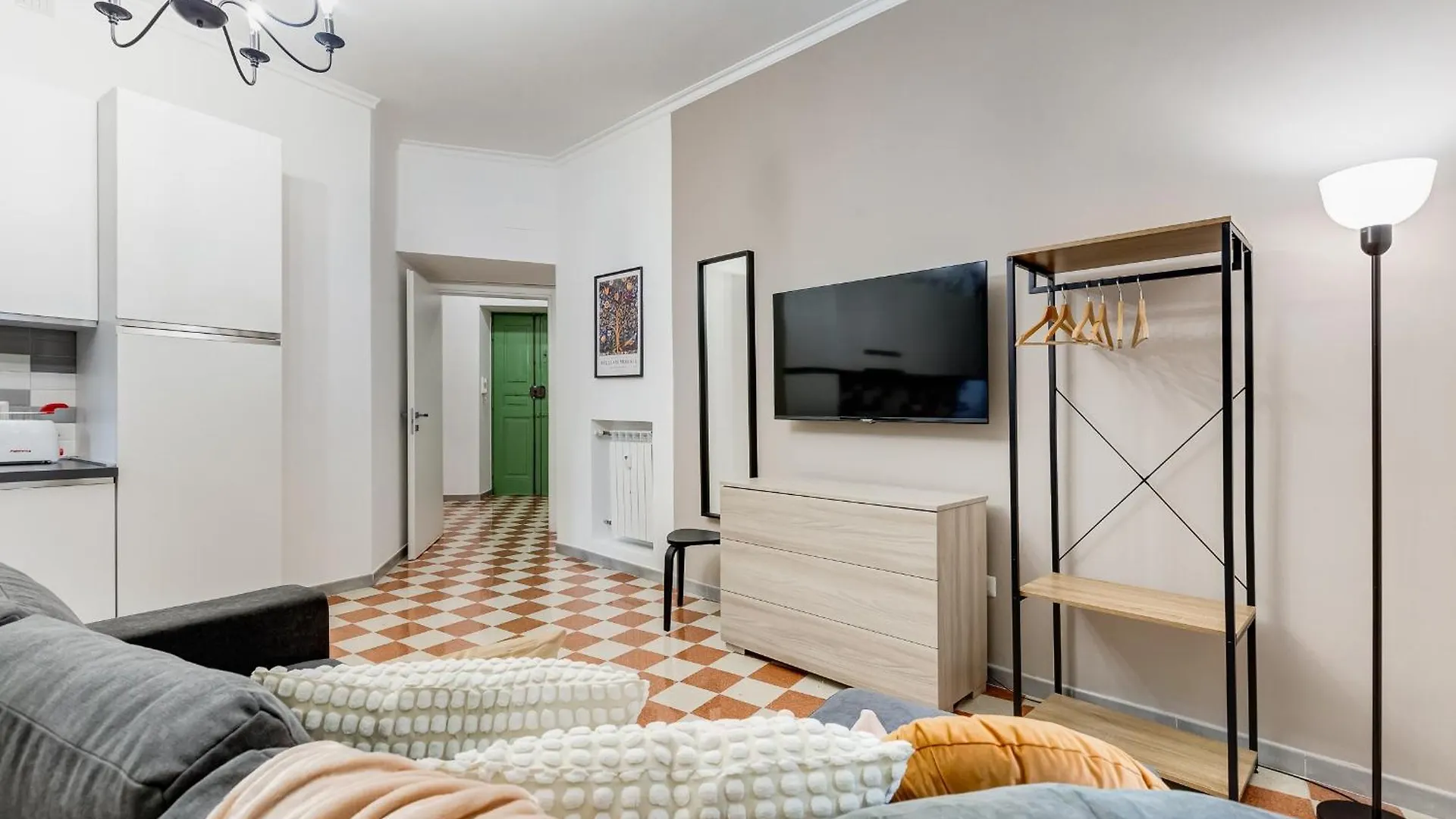 Apartment L&L Cozy 2-Bdr Apt In San Giovanni District Rome Italy